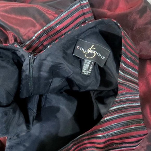 Burgundy & Silver Long Sleeveless Gown - Picture 4 of 4